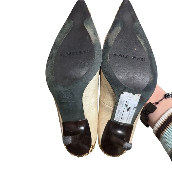 Donald J Pliner Champagne Gator Metallic Pointy Heels Size 6 M - Picture 13 of 16